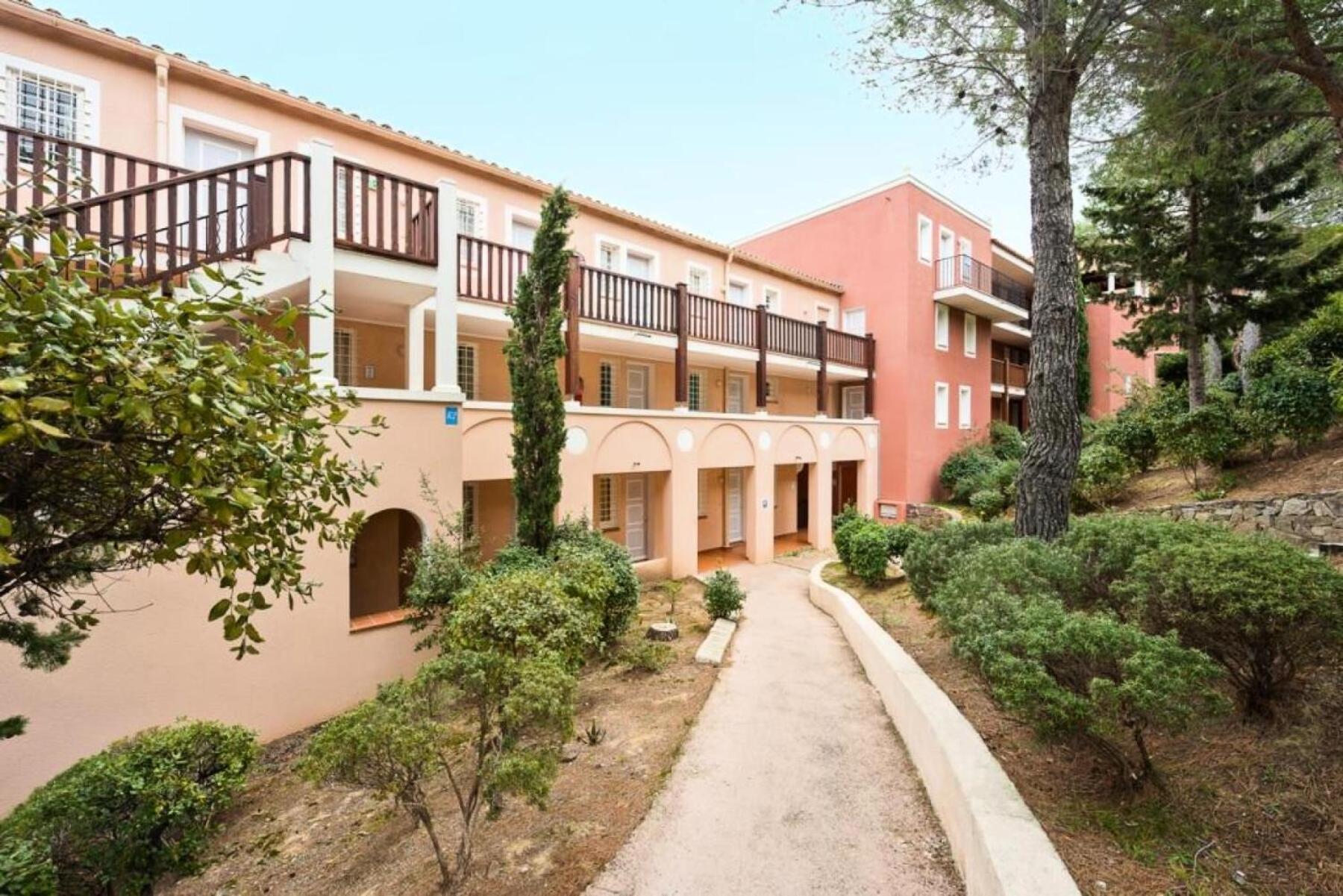 Residence Le Hameau De Cap Esterel - Maeva Home - Appartement 2 Pieces 5 Personnes - Selection Mae-1109 Saint-Raphael  Exterior photo